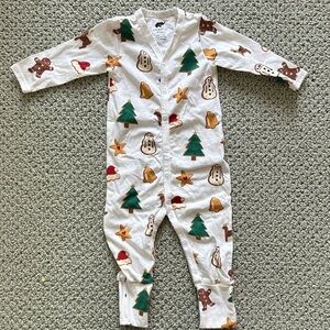 Monica and Andy white gingerbread Christmas gender neutral footie 3-6m